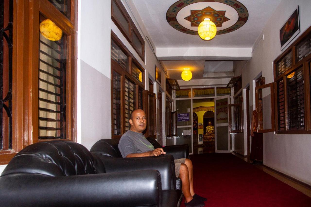 Flavors Inn Meditation Center 加德满都 外观 照片
