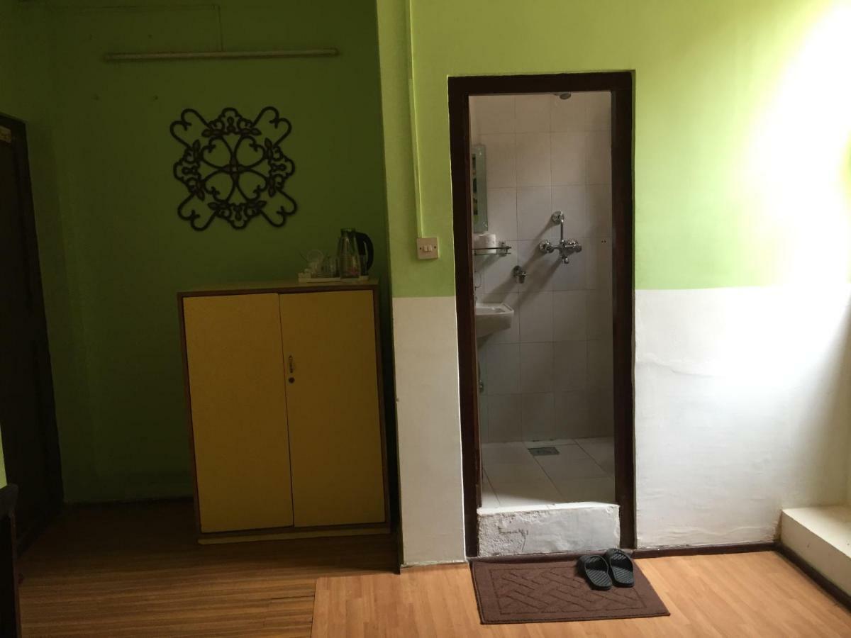 Flavors Inn Meditation Center 加德满都 外观 照片