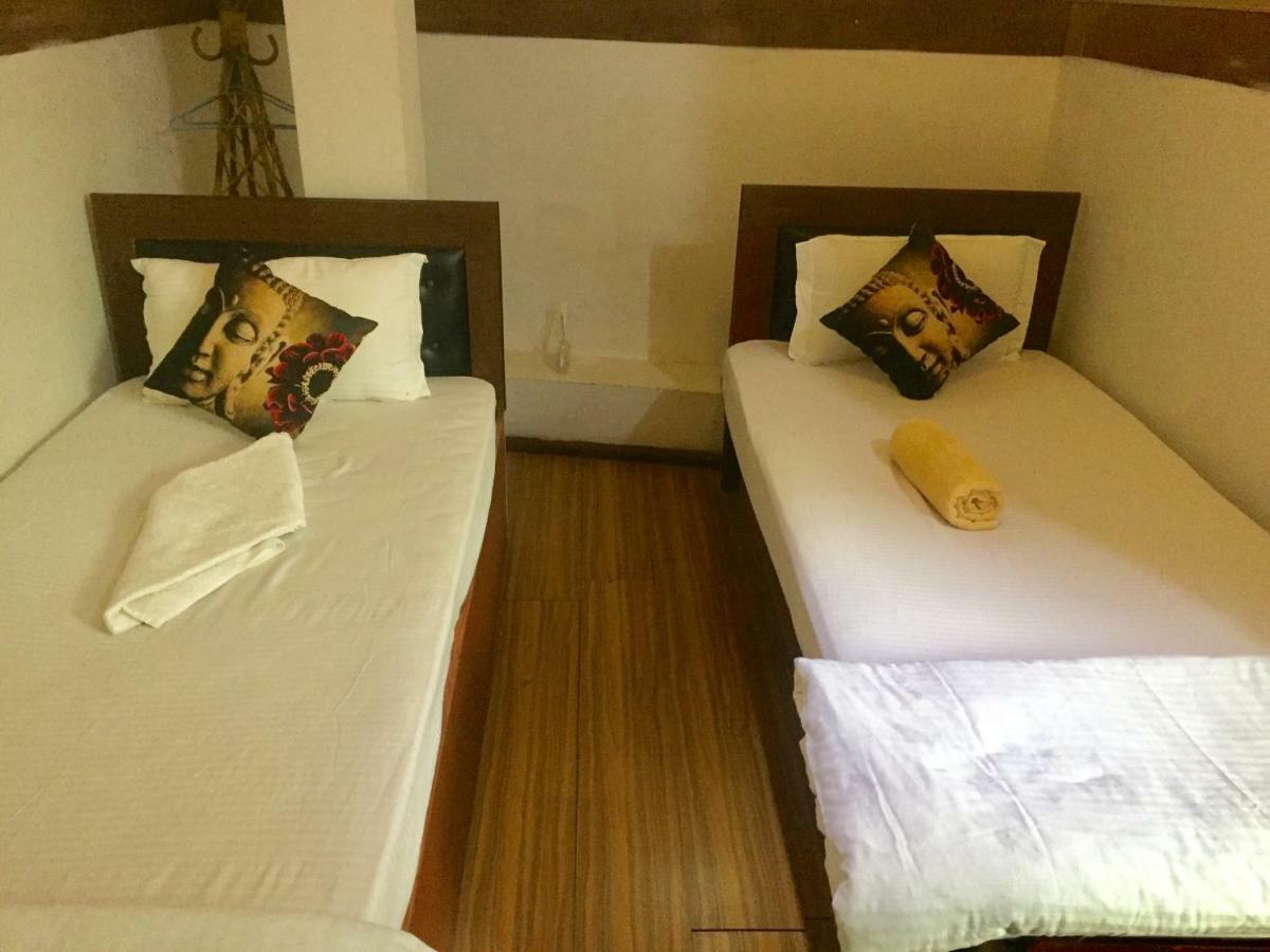 Flavors Inn Meditation Center 加德满都 外观 照片