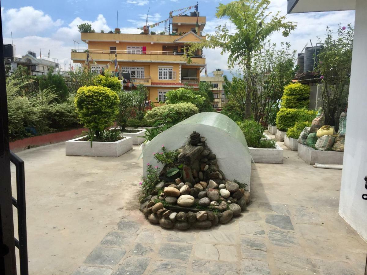Flavors Inn Meditation Center 加德满都 外观 照片