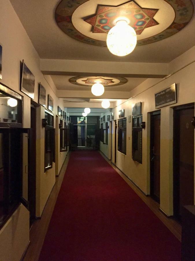 Flavors Inn Meditation Center 加德满都 外观 照片
